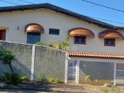 Casa / Sobrado para Venda em Valinhos/SP Castelo 3 Quartos