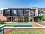 Casa / Sobrado para Venda em Valinhos/SP Joapiranga 5...