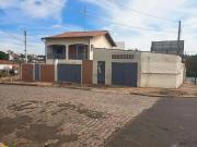 Casa / Sobrado para Venda em Valinhos/SP Vila Santana 3...
