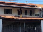Casa / Sobrado para Venda em Valinhos/SP Vila Santana 4...