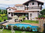 Casa / Sobrado para Venda em Vargem/SP Centro 6 Quartos