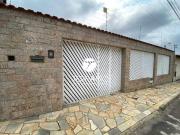 Casa / Sobrado para Venda em Varginha/MG Campos Elíseos...