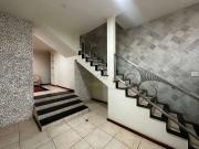 Casa / Sobrado para Venda em Varginha/MG Centro 4 Quartos