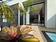 Casa / Sobrado para Venda em Varginha/MG Porto Real 4...