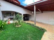 Casa / Sobrado para Venda em Varginha/MG Rezende 3 Quartos