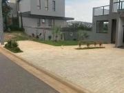Casa / Sobrado para Venda em Vespasiano/MG Alphaville 4...