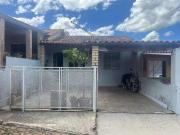 Casa / Sobrado para Venda em Viamão/RS Tarumã 2 Quartos