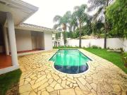 Casa / Sobrado para Venda em Vinhedo/SP Bosque 4 Quartos