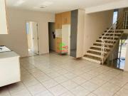 Casa / Sobrado para Venda em Vinhedo/SP Pinheirinho 4...