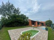 Casa / Sobrado para Venda em Xangri Lá/RS Centro 4 Quartos