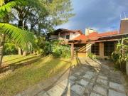 Casa / Sobrado para Venda em Xangri Lá/RS Centro 4 Quartos