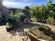 Casa Sobrado semimobiliada com 3 dormitórios, sendo 1...