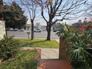 Casa sobre Av Zanni, a metros de Almafuerte