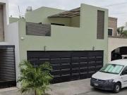 Casa sobre Avenida en MonteCarlo/Altabrisa