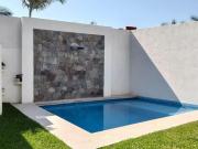 CASA SOBRE AVENIDA PALMIRA CON SEGURIDAD