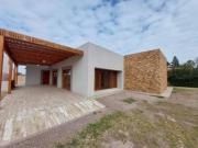 Casa sobre calle Gutemberg