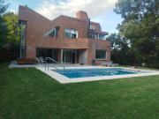 Casa sobre GOLF 3/4 dorm. Reciclada impecable estado...
