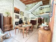 CASA SOBRE TERRENO PROPIO 4 DORMITORIOS COCHERA JARDIN...