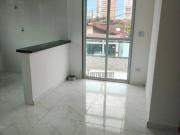 Casa Sobreposta Alta em Condomínio fechado, c/ 2...