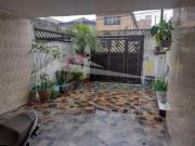 Casa Sobreposta Alta no Embaré, sendo 03 dormitórios