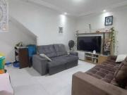 Casa sobreposta baixa para venda com 2 suítes e 2 vagas...