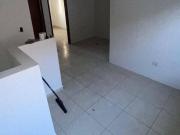 Casa sobreposta com 2 quartos no Jd. Melvi em Praia...