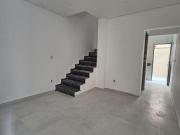 Casa Sobreposta na Aviação: 2 Dormitórios 1 Suíte Sem...