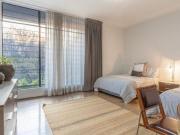 CASA SOLA COMO DE REVISTA, LISTA PARA HABITAR