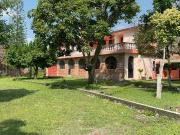 Casa sola con amplio terreno en avenida principal