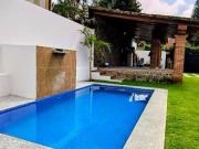 CASA SOLA CON VIGILANCIA EN RENTA BURGOS. TEMIXCO MORELOS