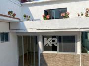 CASA SOLA DE $2,000.000.00 REMODELADA, CÉNTRICA, SIN...