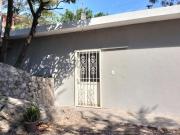 Casa sola de un nivel en venta en la Col. Álvaro Leonel,...