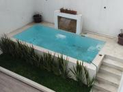 CASA SOLA, EN COL. VISTA HERMOSA