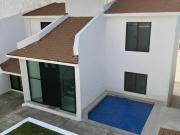 CASA SOLA EN CUERNAVACA CON ALBERCA