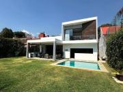 Casa Sola en Rancho Cortés Cuernavaca MAZ 2385 Cs