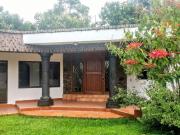 CASA SOLA EN RENTA
