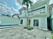 CASA SOLA EN RENTA EXCELENTE UBICACIÓN ALBERCA Jiutepec