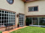 CASA SOLA EN SAN LUCAS XOCHIMANCA CON DEPARTAMENTO Y...