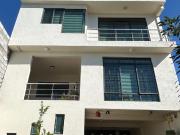 Casa Sola en Santa María Ahuacatitlán, Cuernavaca, Morelos