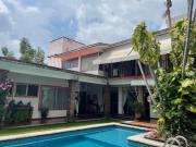 CASA SOLA EN VENTA, COL. LOMAS DE CORTES