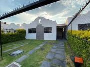 CASA SOLA EN VENTA CUAUTLA UN NIVEL FRACCIONAMIENTO CON...