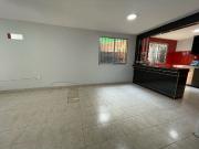 CASA SOLA EN VENTA EN AHUTLAN A PIE DE CALLE CON TERRENO...