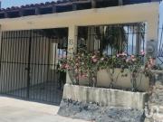 Casa sola en Venta en fraccionamiento De Lujo Joyas de...