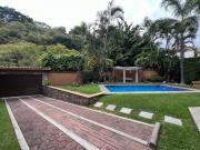 Casa sola en venta en fraccionamiento la cañada