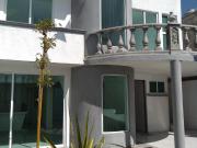 CASA SOLA EN VENTA EN TOLUCA CERCA DEL PARQUE 2000 SOLO...