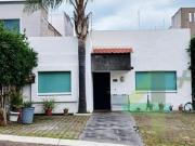 CASA SOLA UNA PLANTA EN ALTOZANO,EN PRIVADO CERCA UVAQ