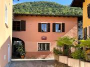 Casa storica con due unità abitative nel nucleo di Piazzogna