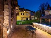 Casa storica con terreno e vista sulle montagne 995m²...