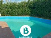 Casa super amplia en Lomas De San Martín con pileta y...