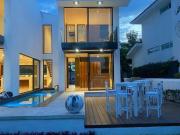 Casa Súper Moderna en Club de Golf Paraíso